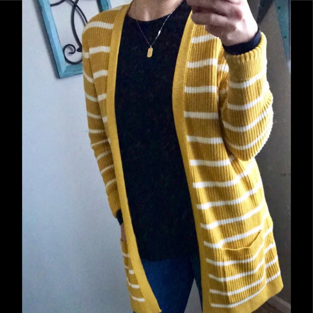 Old navy cardigan (L)